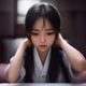 主编林晓研的头像——女性，专业感十足，书架背景，眼神专注而睿智